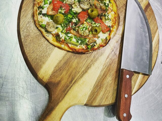 El Conde Pizza Isla Verde 6
