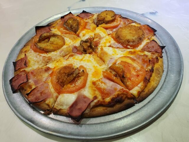 El Conde Pizza Isla Verde 8